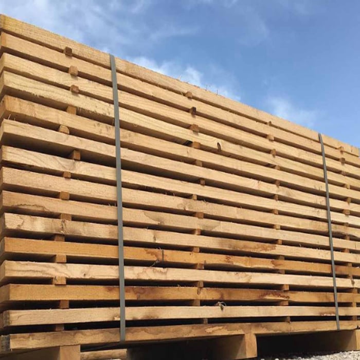 Kastanien Bretter - gesägt, besäumt und unbesäumt (mit Baumkante)